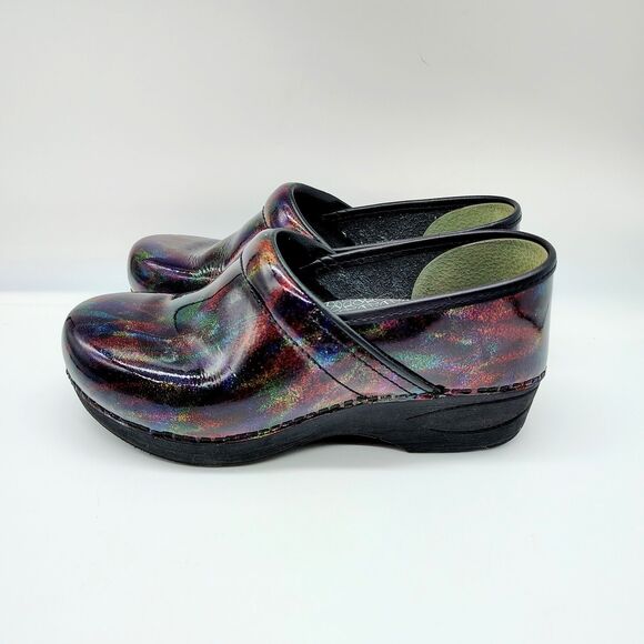 Dansko XP 2.0 Multicolor Sparkle Patent Leather Clogs Rainbow Slip Resistant 38 - Picture 1 of 9
